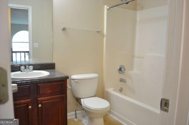 Building Photo - 6157 Red Top Loop