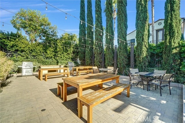 Building Photo - 519 S Melrose St