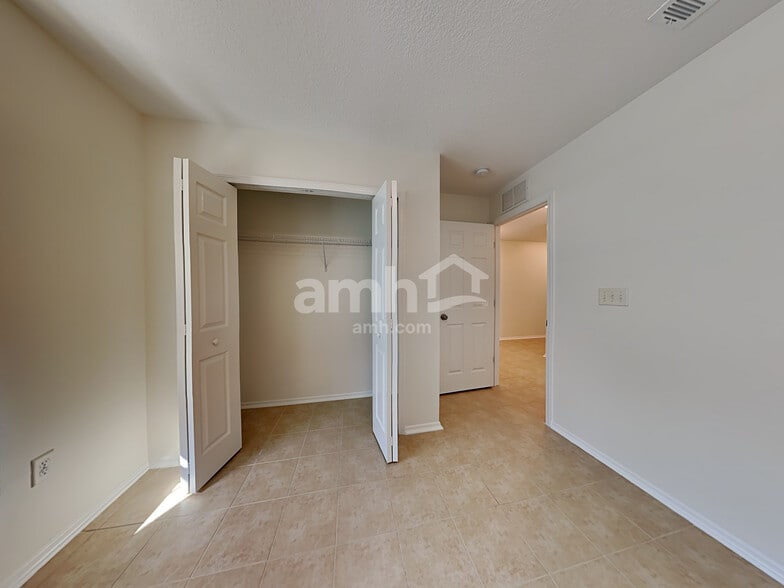 Building Photo - 77088 Cobblestone Dr