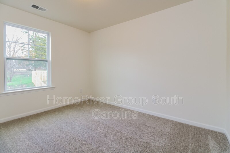 Building Photo - 240 Wahoo Cir