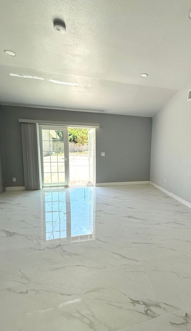 Building Photo - 17112 Ceredo Pl