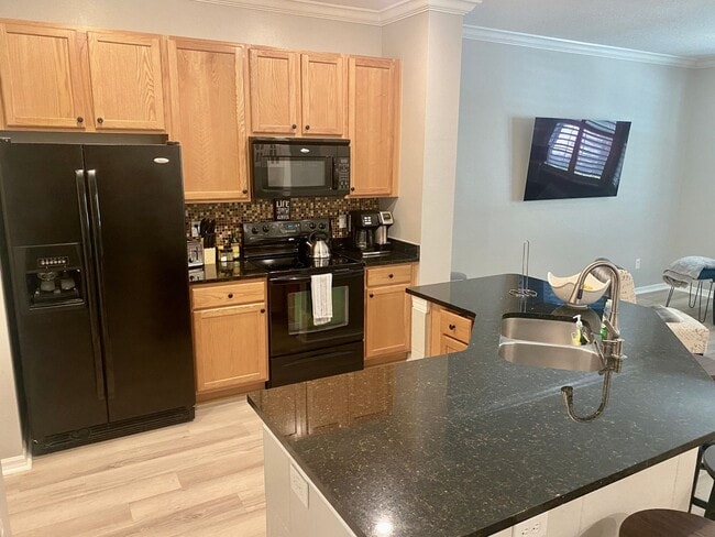 Building Photo - Citrus Park Luxury 3 Bedroom / 2.5 Bathroom Townhome Available 7/1/22