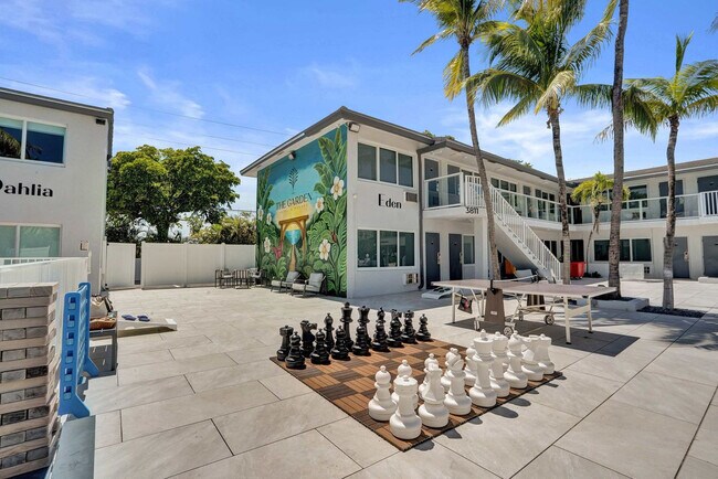Building Photo - 3821 N Ocean Blvd