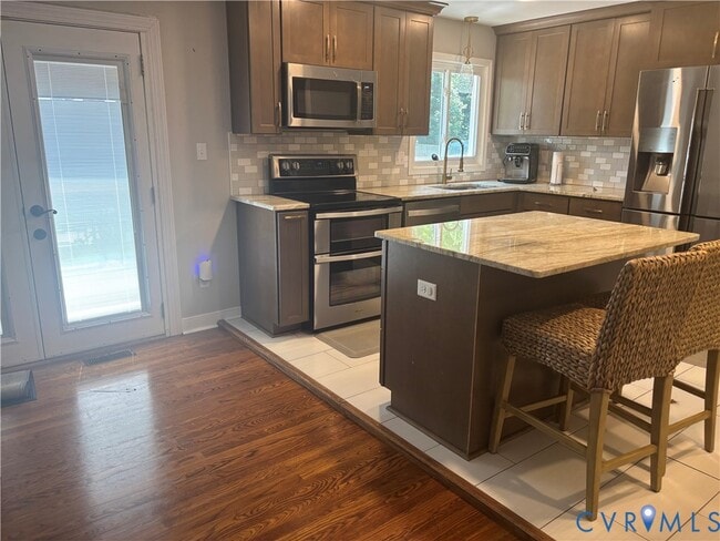 Building Photo - 1511 Charrington Dr