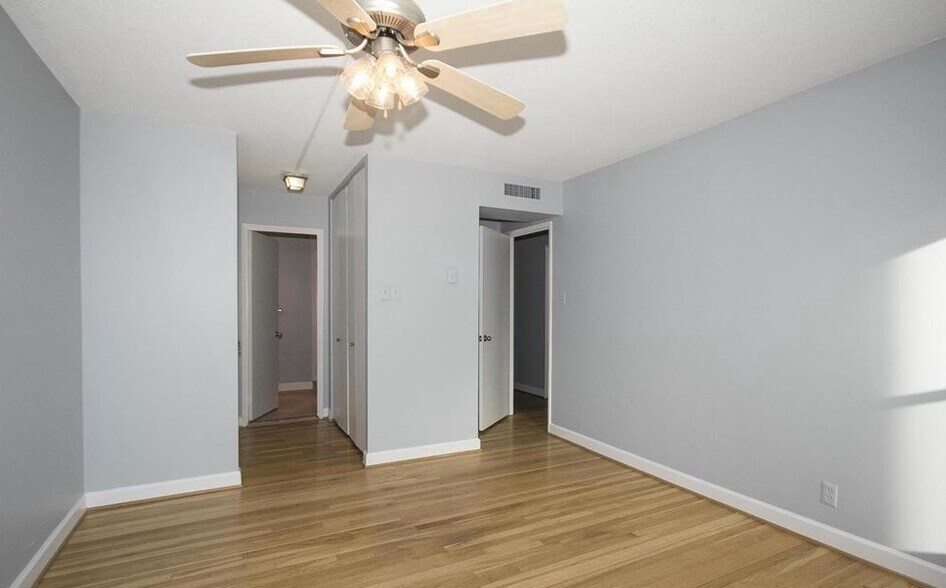 Building Photo - 1101 St Paul St