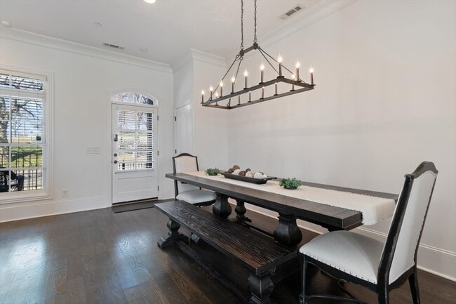 Building Photo - 3127 Parthenon Ave