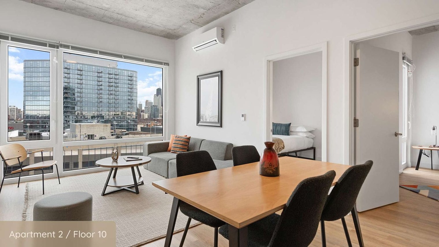 Building Photo - 853 W Blackhawk St