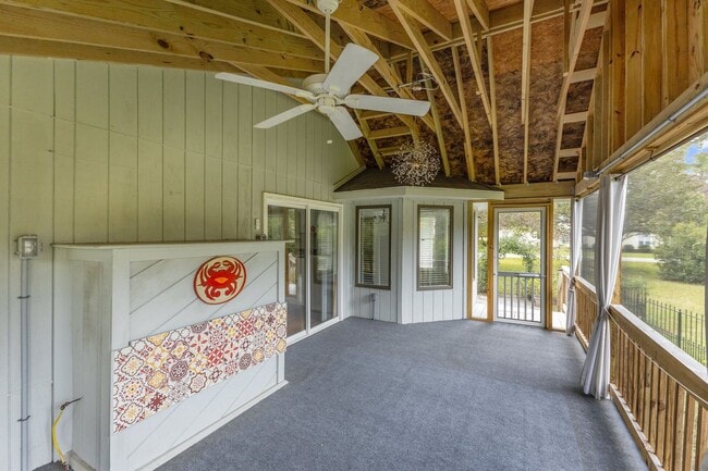 Building Photo - Corner Lot Brandywine Home Available for Long Term Rental