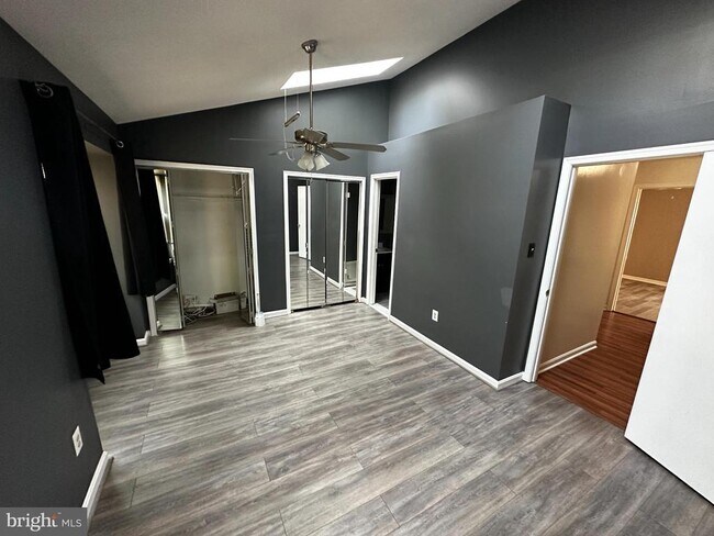 Building Photo - 9607 Clocktower Ln