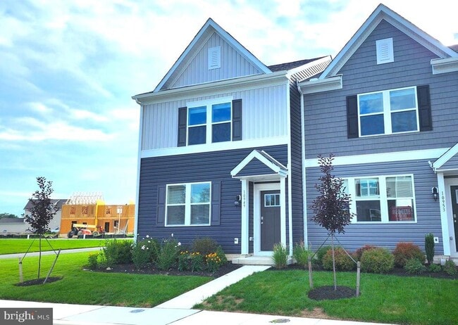 Building Photo - 10949 Farmerfield St