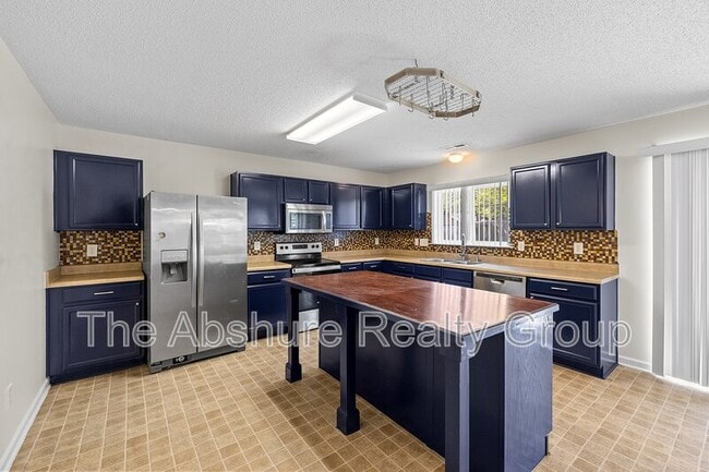 Building Photo - 6571 Guard Hill Dr