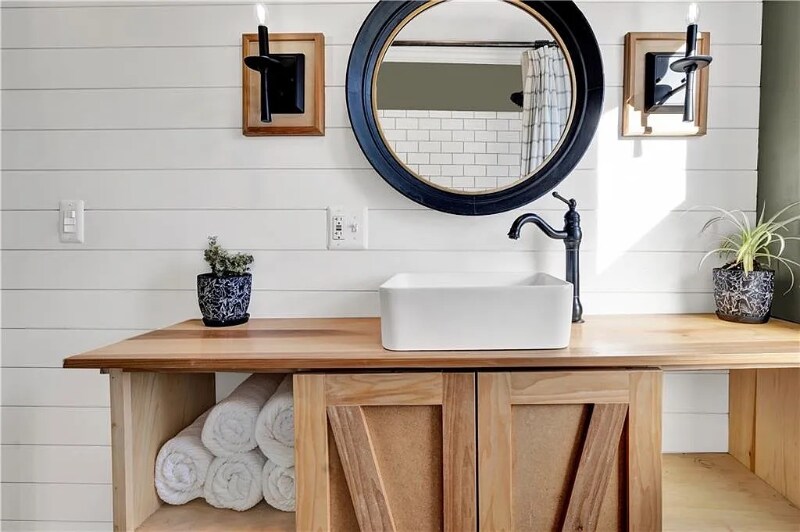 Building Photo - 145 Market St