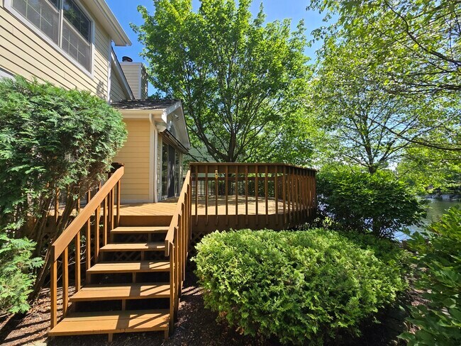 Building Photo - 2286 Brookside Ln