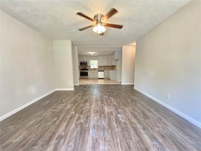 Building Photo - 8626 Greiner Dr