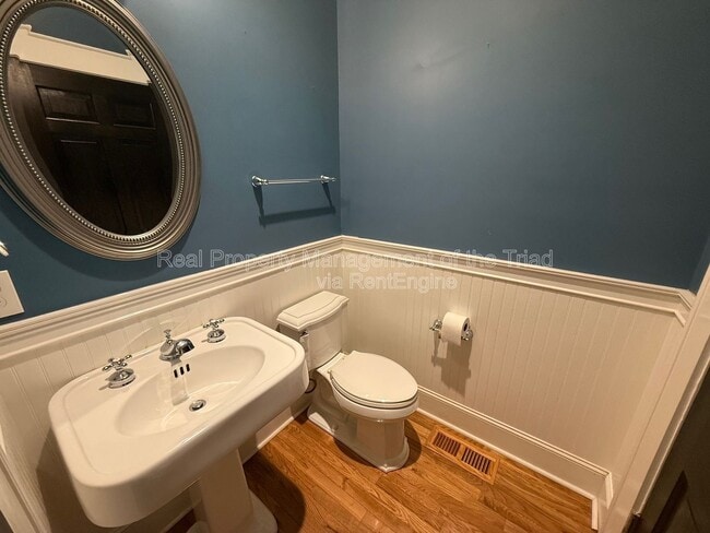 Building Photo - 340 W End Blvd