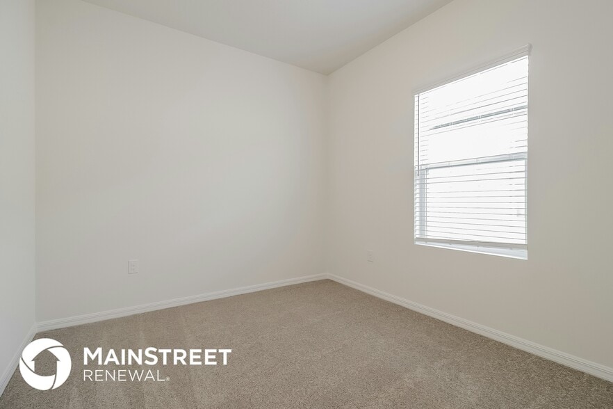 Building Photo - 3067 Neverland Dr