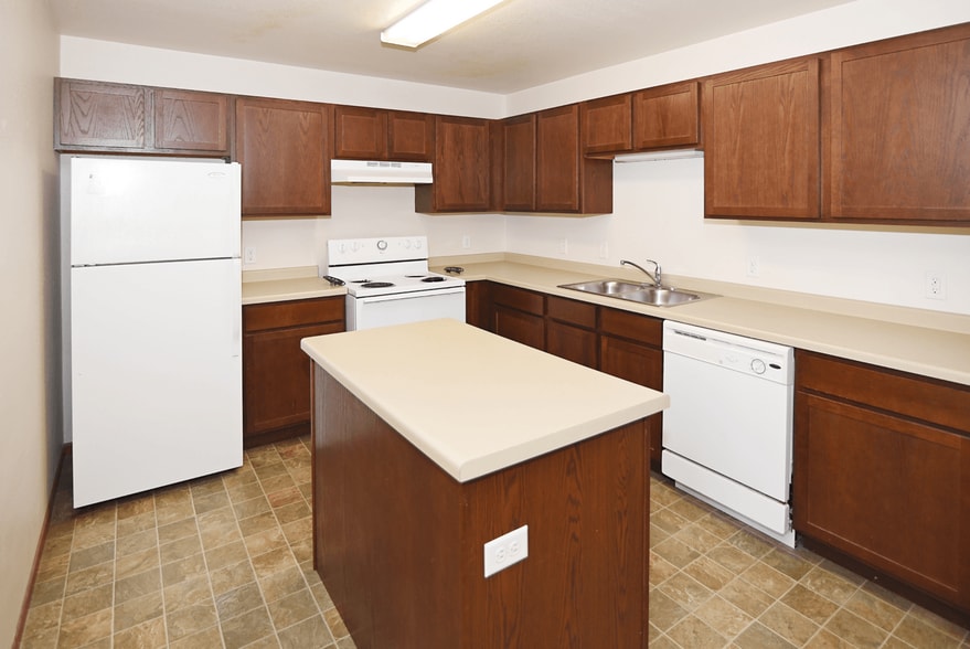 Primary Photo - Keeneland Village Apartments