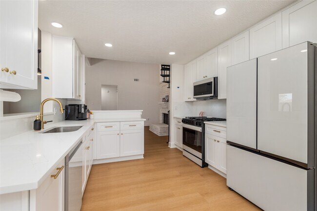 Building Photo - 12411 Ravens Mate Dr