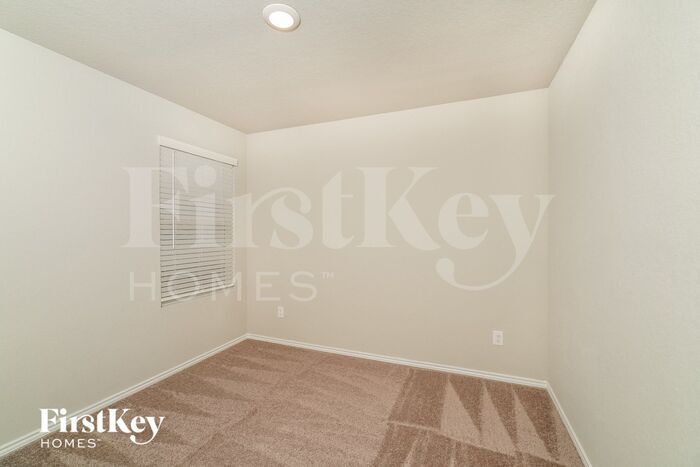 Building Photo - 5308 Fair Moon Dr