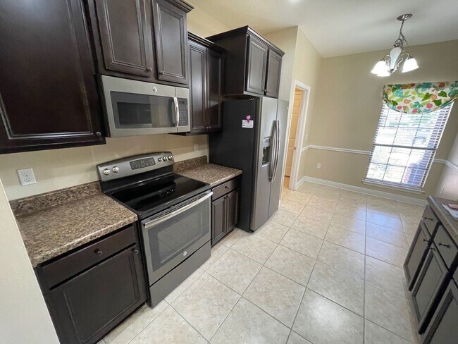 Building Photo - Milton - Rustic Ridge Estates - 3 bedroom,...