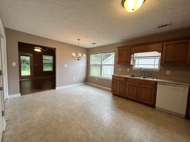 Building Photo - 287 Wrightsburg Way