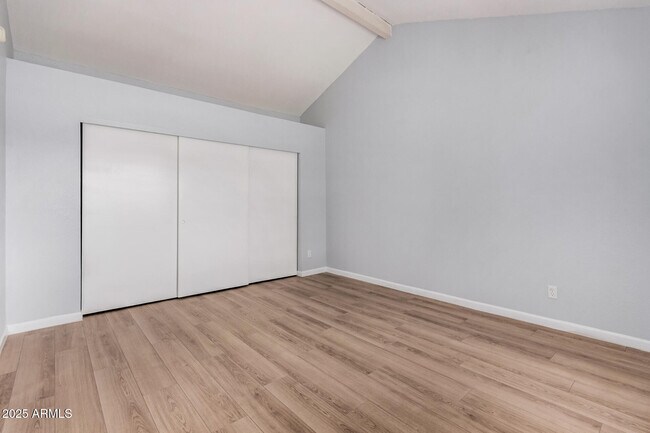 Building Photo - 6550 N 47th Ave