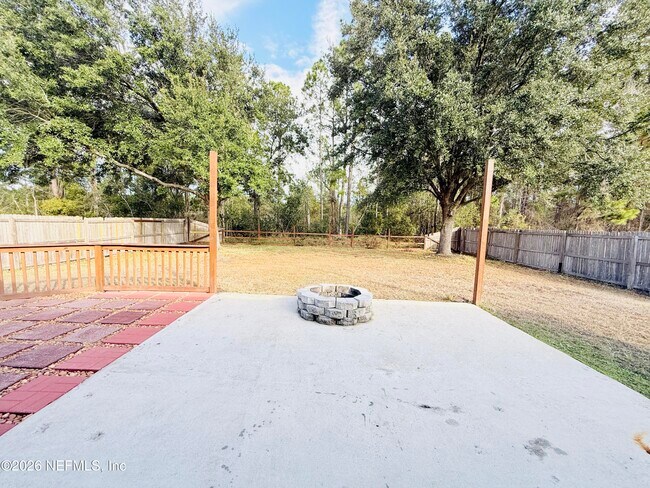 Building Photo - 8713 Star Leaf Rd N