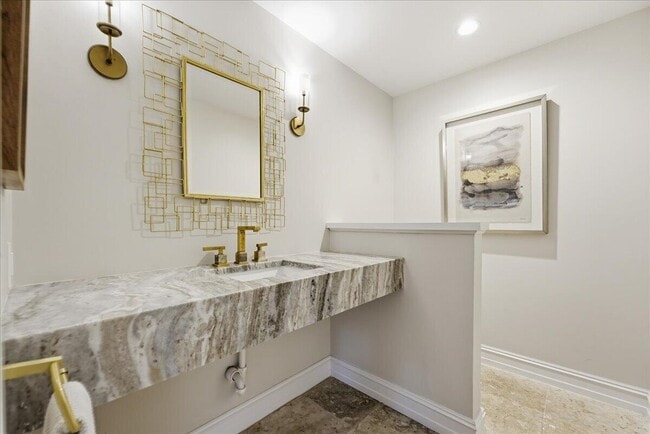 Building Photo - 459 NE 15th Ave