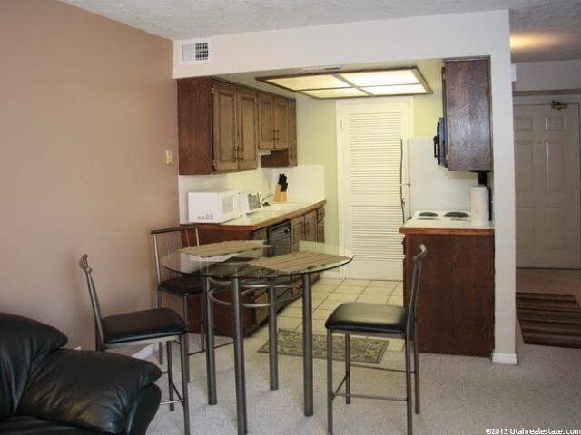 Building Photo - 115 S 1100 E