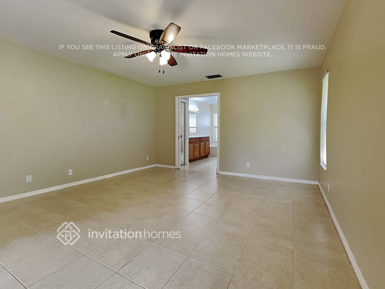 Building Photo - 13325 Kingsbury Dr