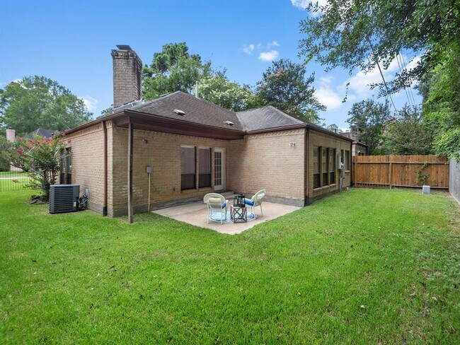 Building Photo - 3323 Village Falls Ct