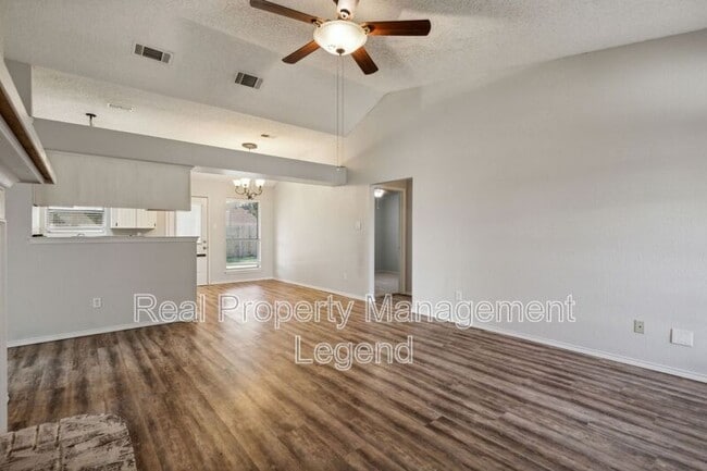 Building Photo - 327 Alyse Rd