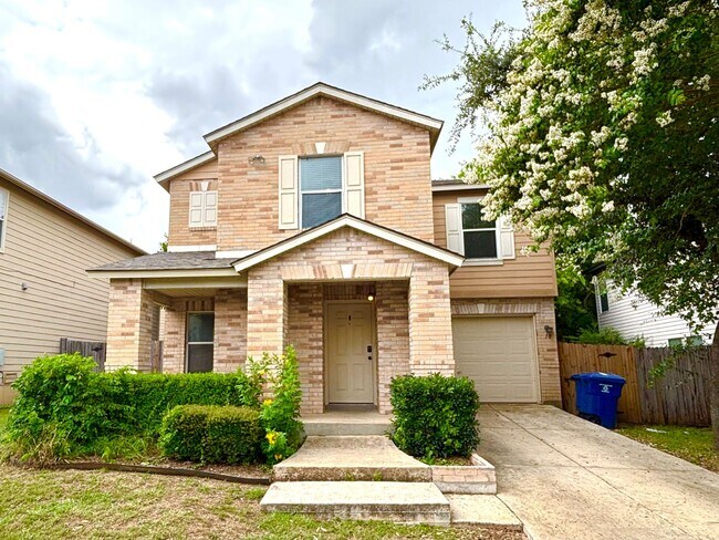 Primary Photo - Beautiful 3 Bedroom Home with Loft | 2.5 B...