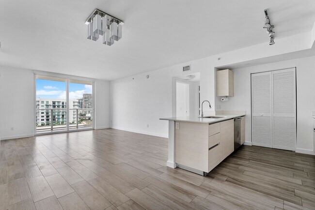 Building Photo - 4250 Biscayne Blvd