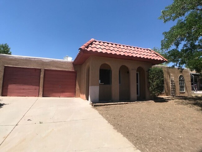 Building Photo - Near Academy Hills Park, Great NE Location...