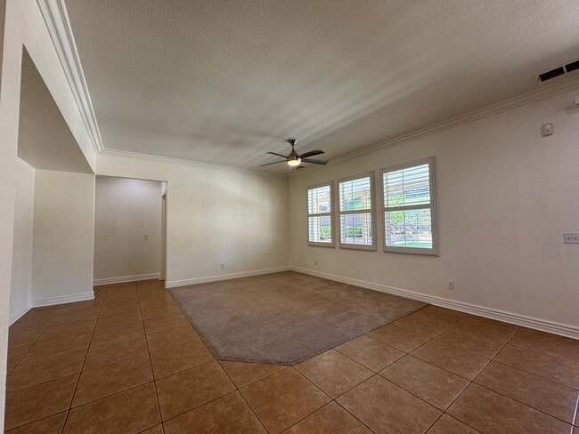 Building Photo - 5 Bedroom Canyon Hills home