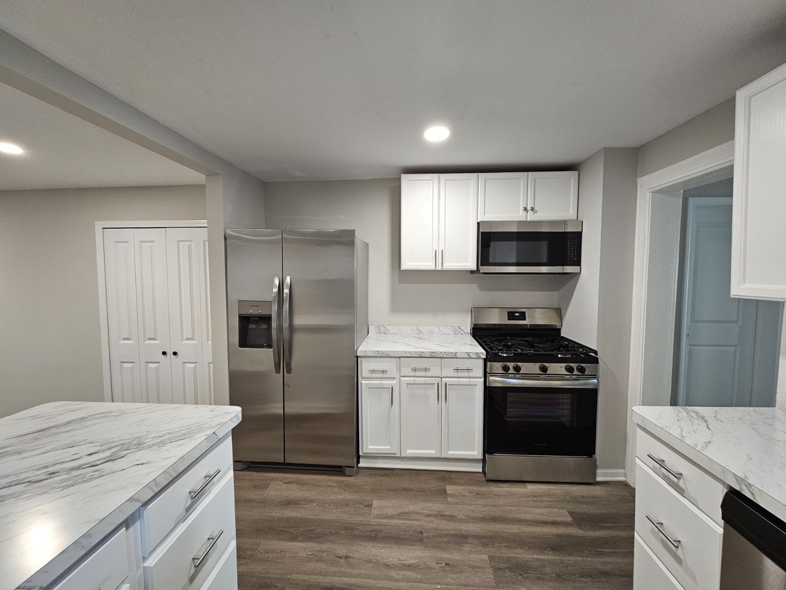 Kitchen - 207 S East St