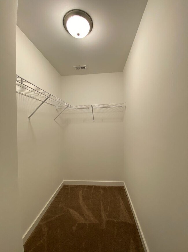 Building Photo - 4 Bedroom Home for Rent in Pinson, AL! Available NOW!