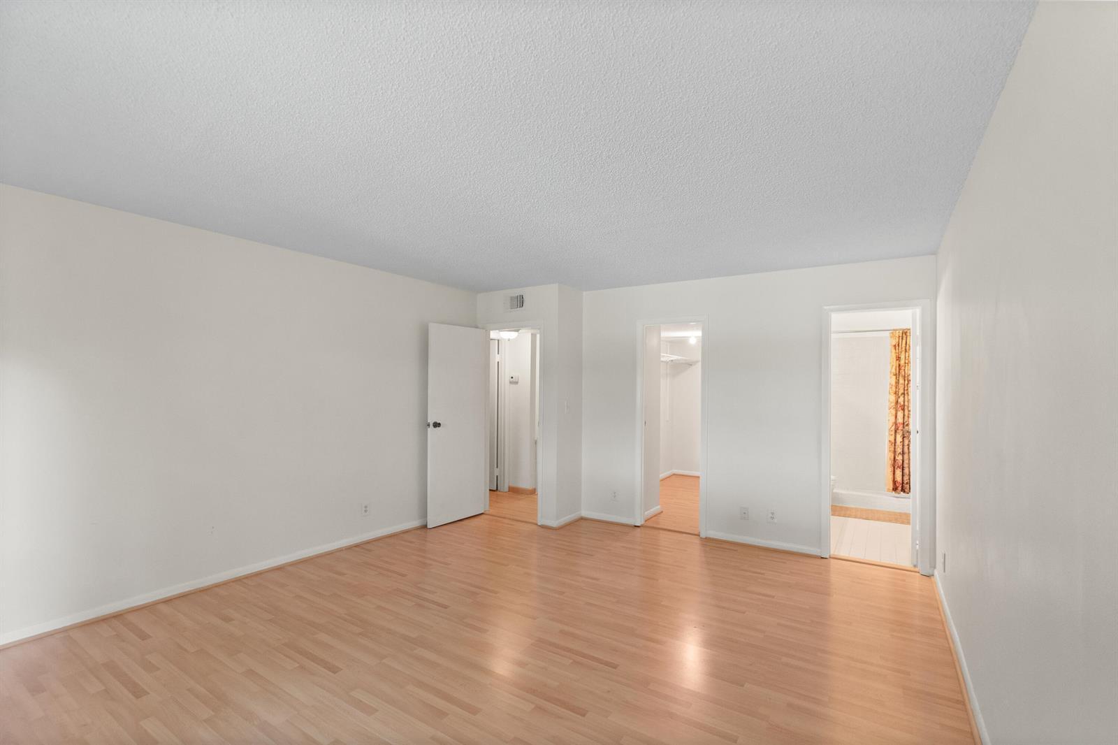 Building Photo - 2060 SW 90th Ave