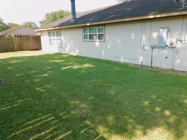 Building Photo - 1338 Leadenhall Cir