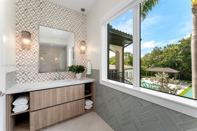 Building Photo - 6080 SW 104th St