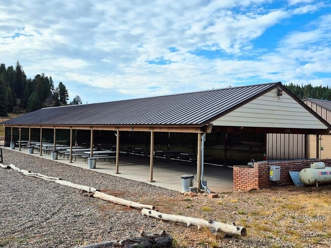 Building Photo - 220 N Grassy Trl