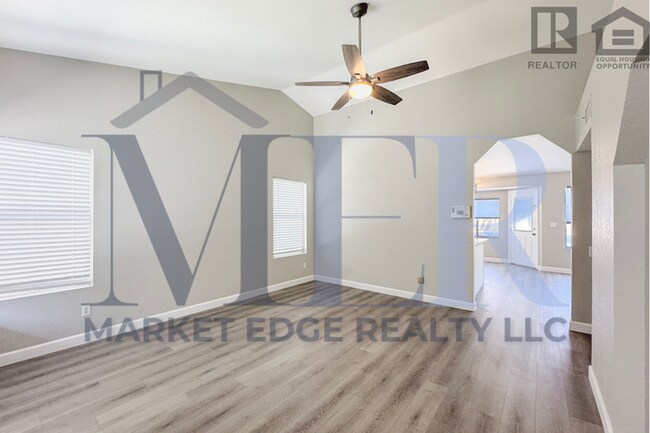 Building Photo - 3Bed/2Bath Home at 7th Ave/Union Hills! $2...