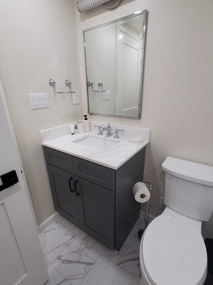 Building Photo - 2449 Robert Nash Ct