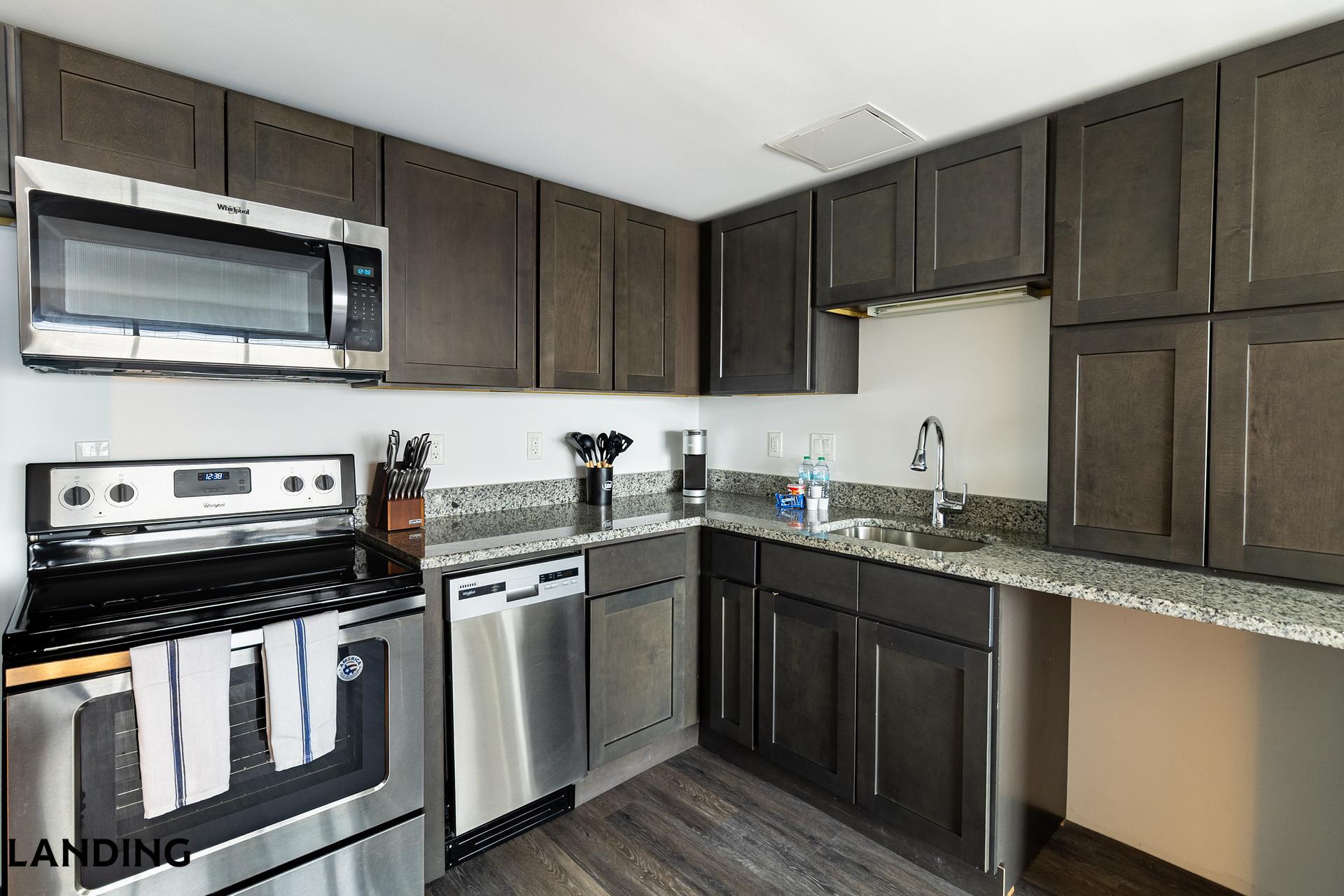 Building Photo - 50 Morgan St N