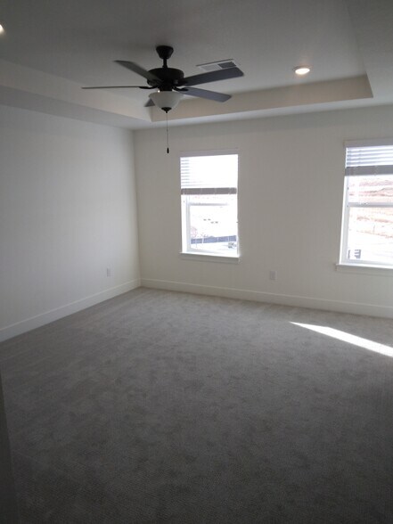 Building Photo - 1223 S Algonquian St