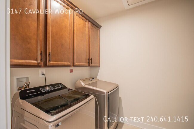 Building Photo - 3147 Cavalier Wood Rd