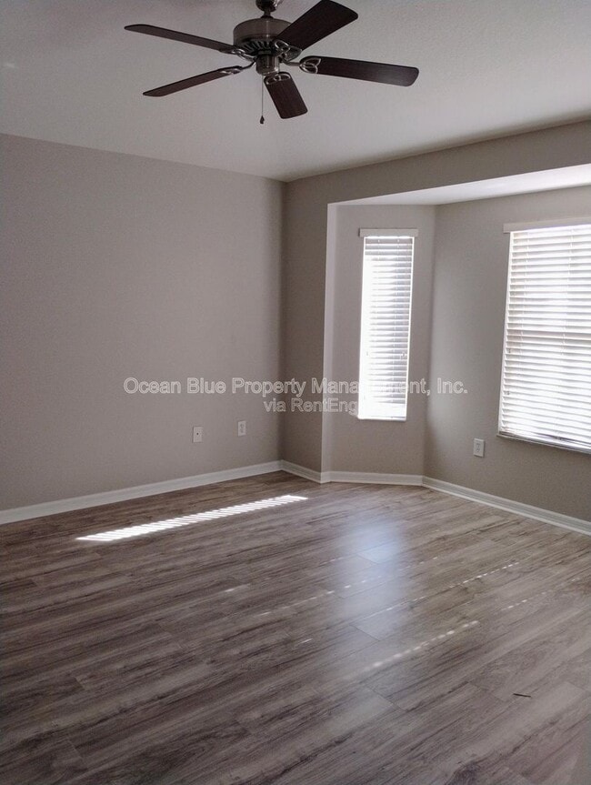 Building Photo - 18200 Cypress Bay Pkwy