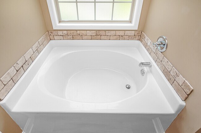 Building Photo - 12696 Alpine Cir