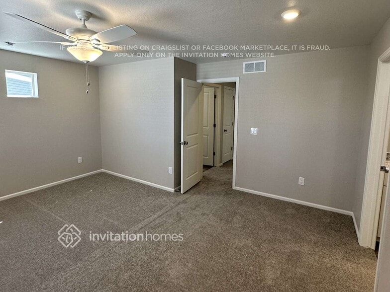 Building Photo - 3341 Streamwood Dr